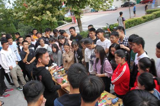 说明: C:\Users\Administrator\AppData\Local\Temp\HZ$D.748.4775\HZ$D.748.4776\IMG_7623.JPG